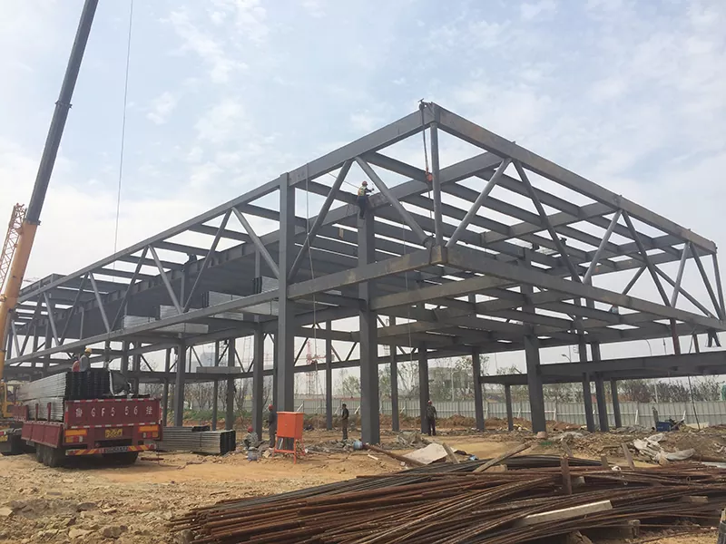 Bakit Pumili ng Steel Frame Construction para sa mga Modernong Gusali?