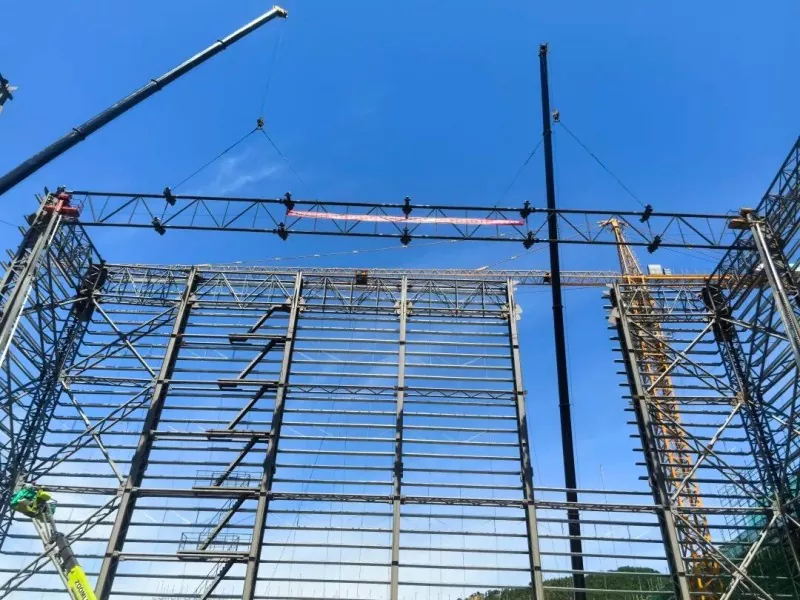 Kinumpleto ng EHSS ang Beam Lifting ng National-level Shielding Hall para sa Hanhe Cable