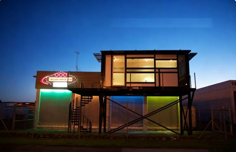 Maraming Palapag na Container House