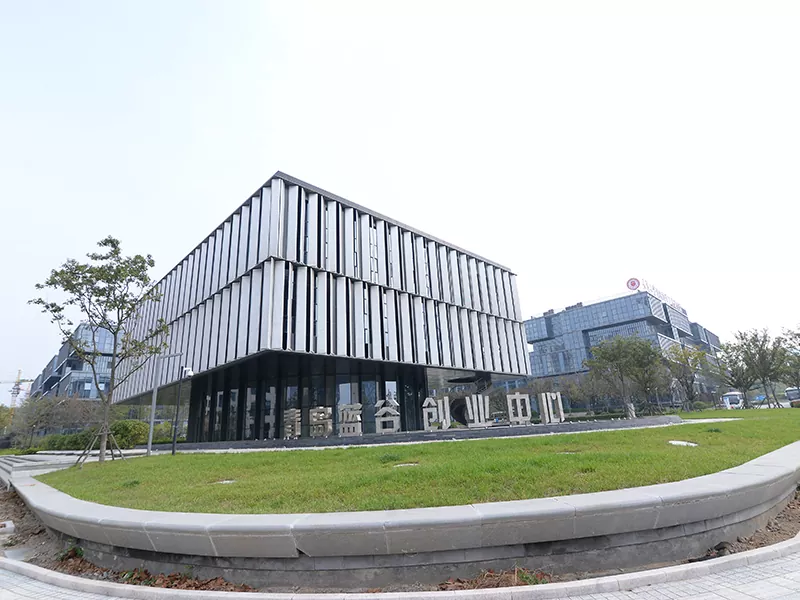 Prefabricated na bakal na mataas na pagtaas