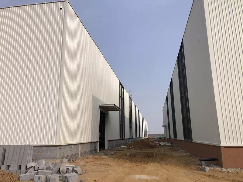 Building Industries ng Bakal