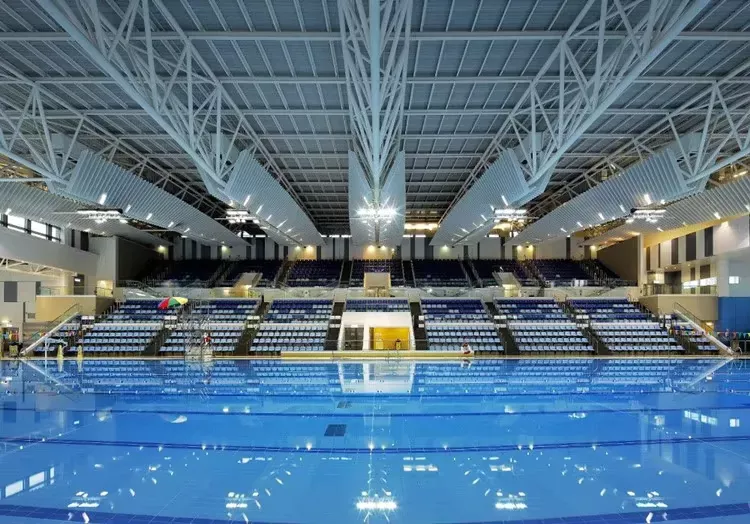 Istraktura ng Bakal Natatorium