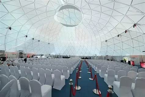 Nasuspinde na Dome Exhibition Hall